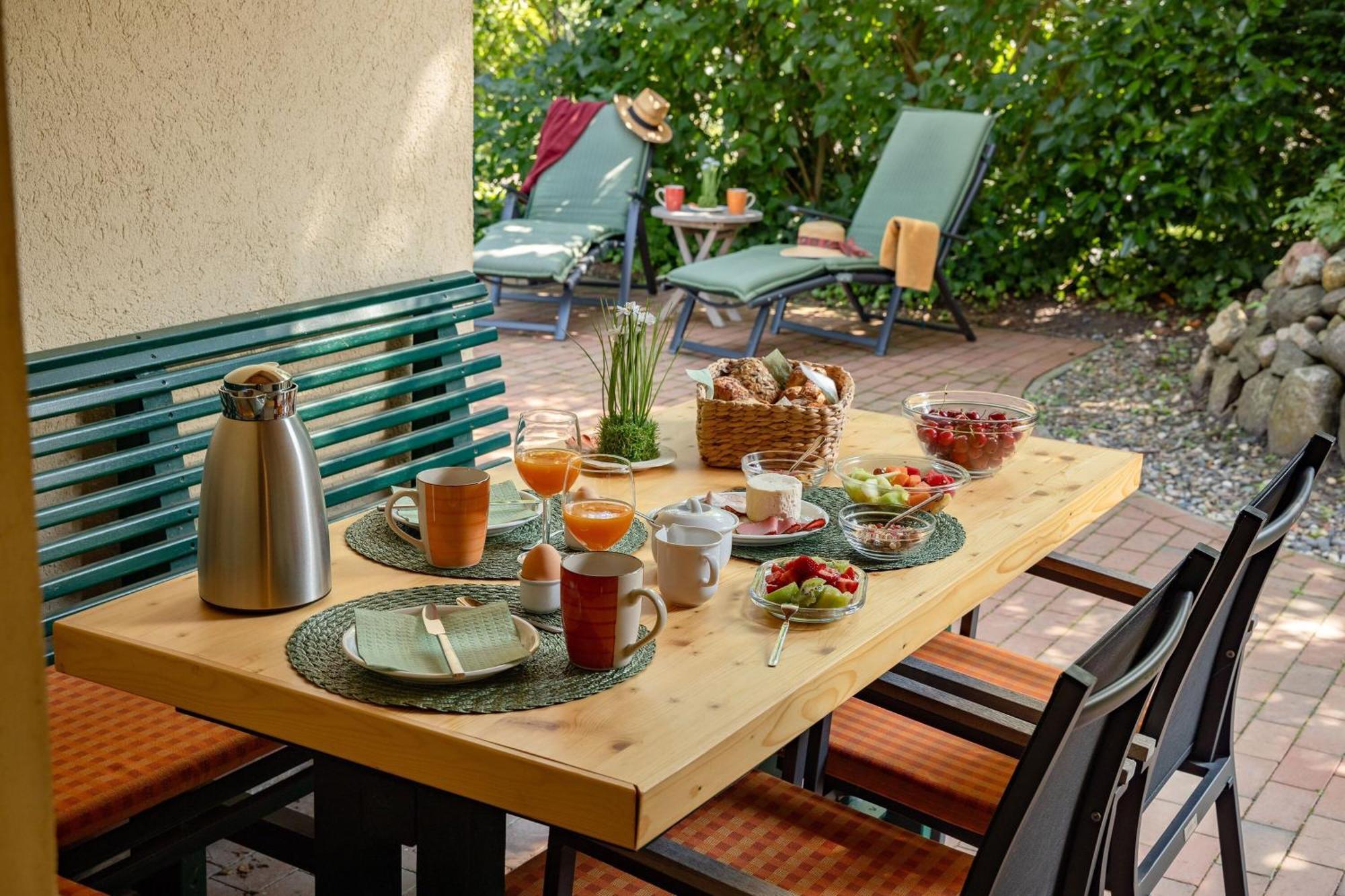 Ferienhaus Preetz 1A - Idylle Unter Reet Burtevitz Dış mekan fotoğraf