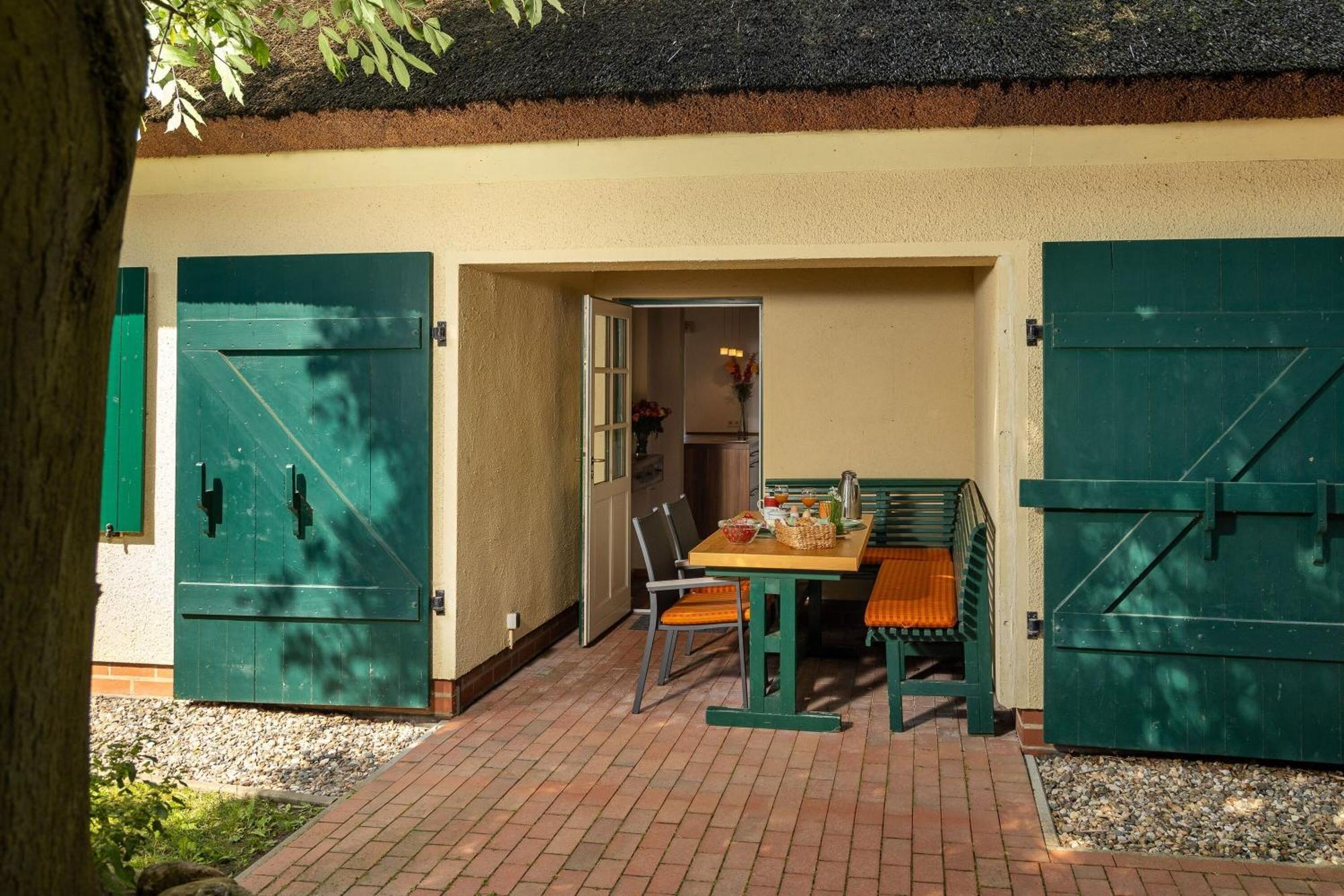 Ferienhaus Preetz 1A - Idylle Unter Reet Burtevitz Dış mekan fotoğraf