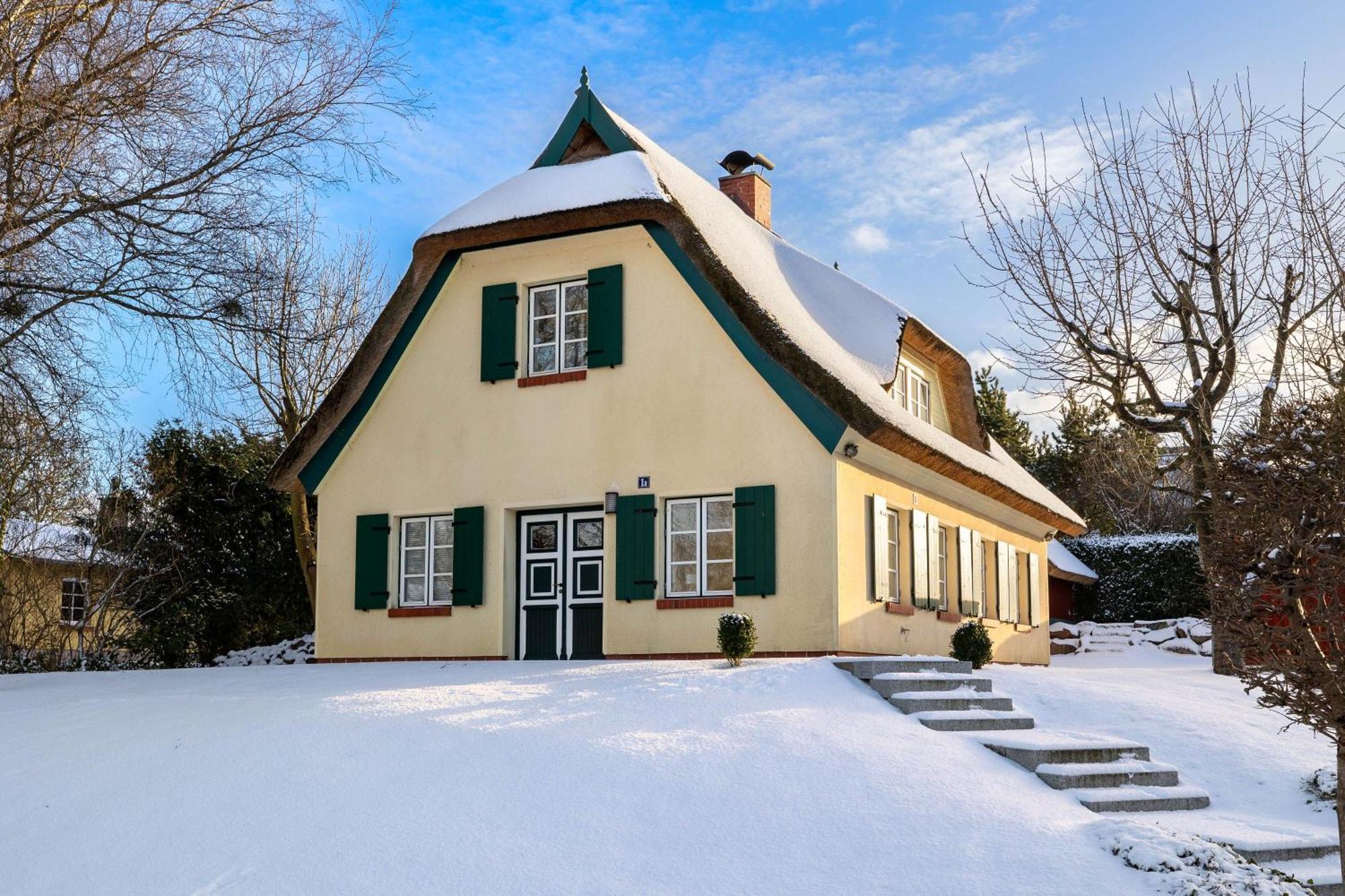 Ferienhaus Preetz 1A - Idylle Unter Reet Burtevitz Dış mekan fotoğraf