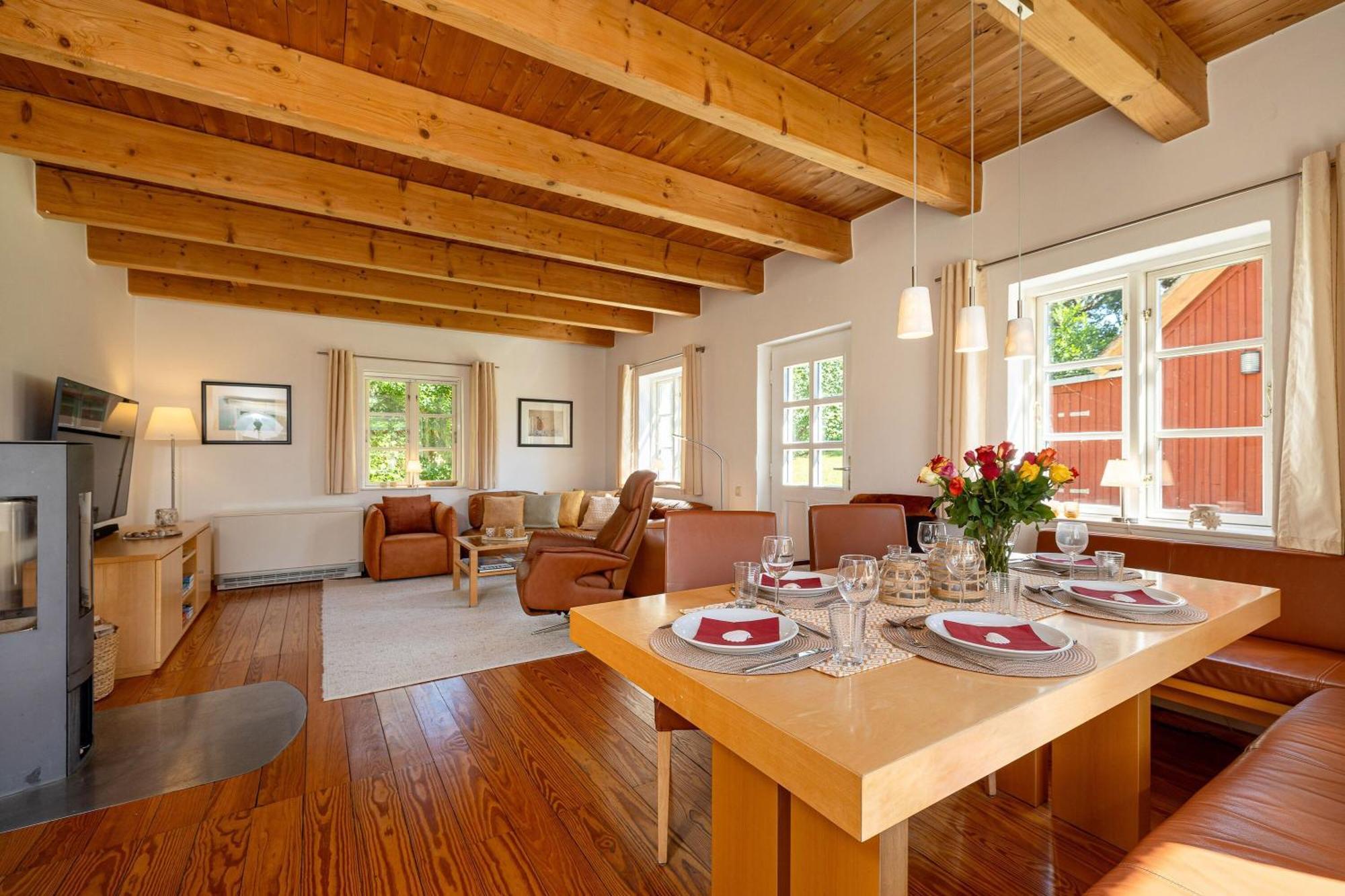Ferienhaus Preetz 1A - Idylle Unter Reet Burtevitz Dış mekan fotoğraf