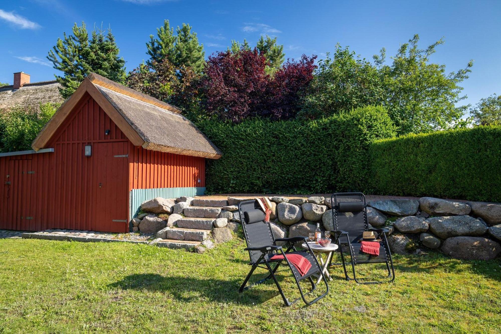 Ferienhaus Preetz 1A - Idylle Unter Reet Burtevitz Dış mekan fotoğraf